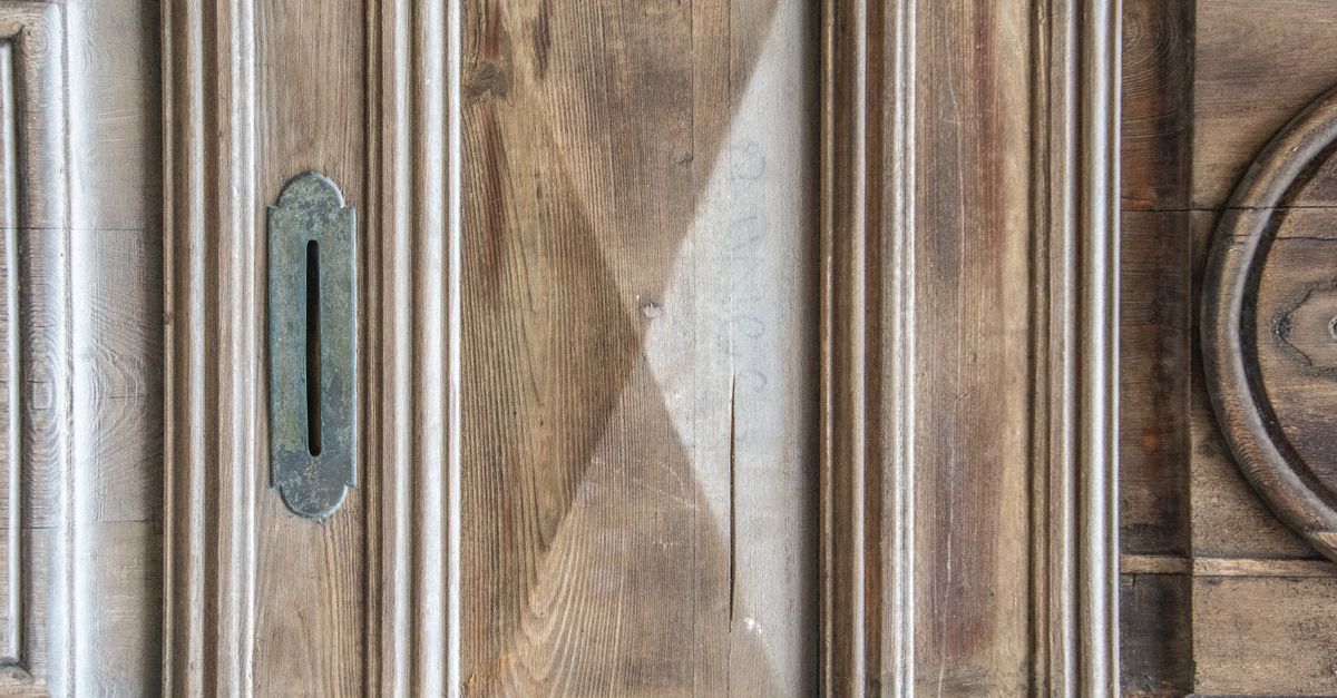 lock cylinder close up — Livingston Locksmith Inc